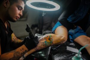 Photo tattoo pain management